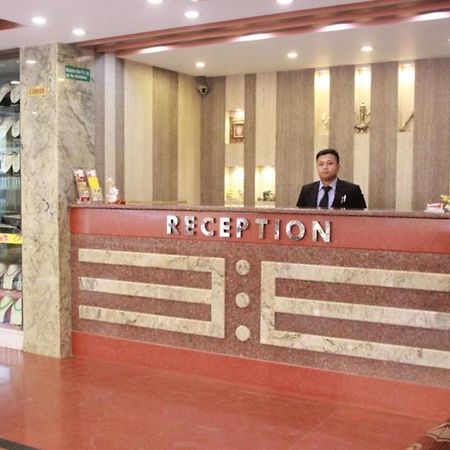 Mahadev Hotel Катманду Екстер'єр фото