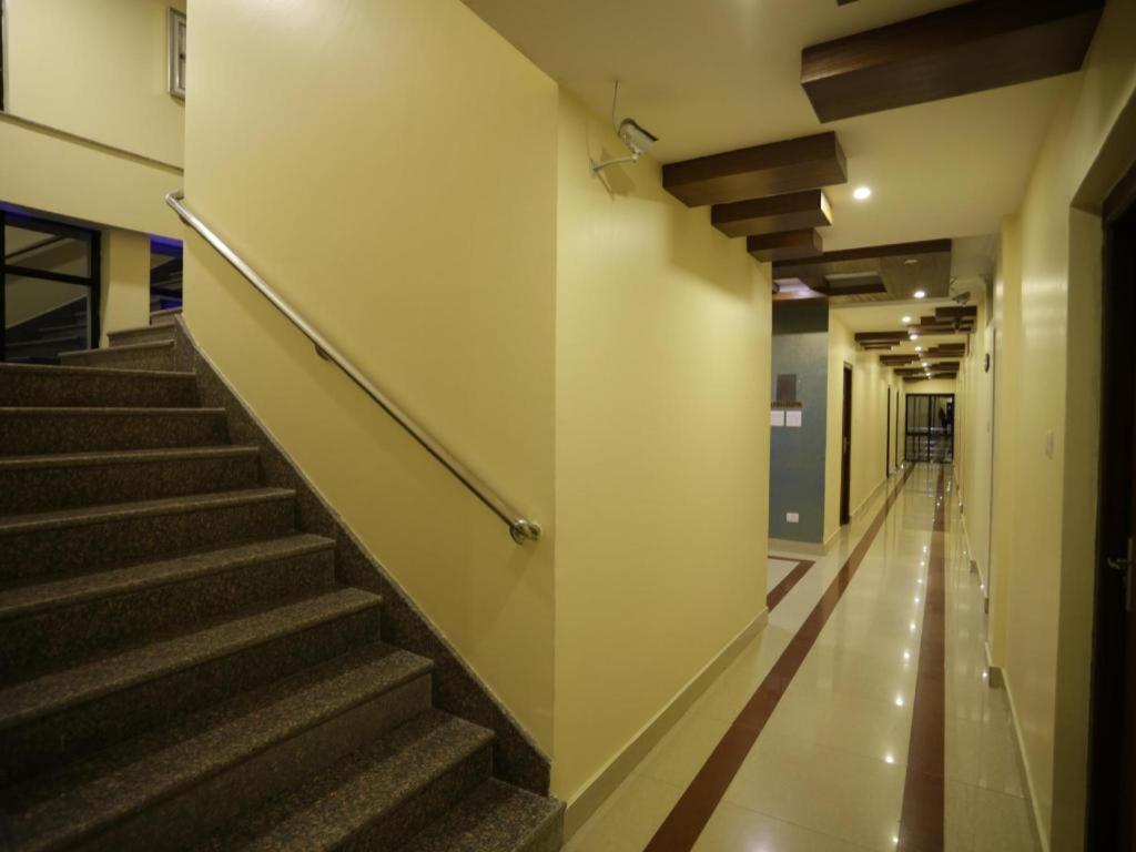 Mahadev Hotel Катманду Екстер'єр фото