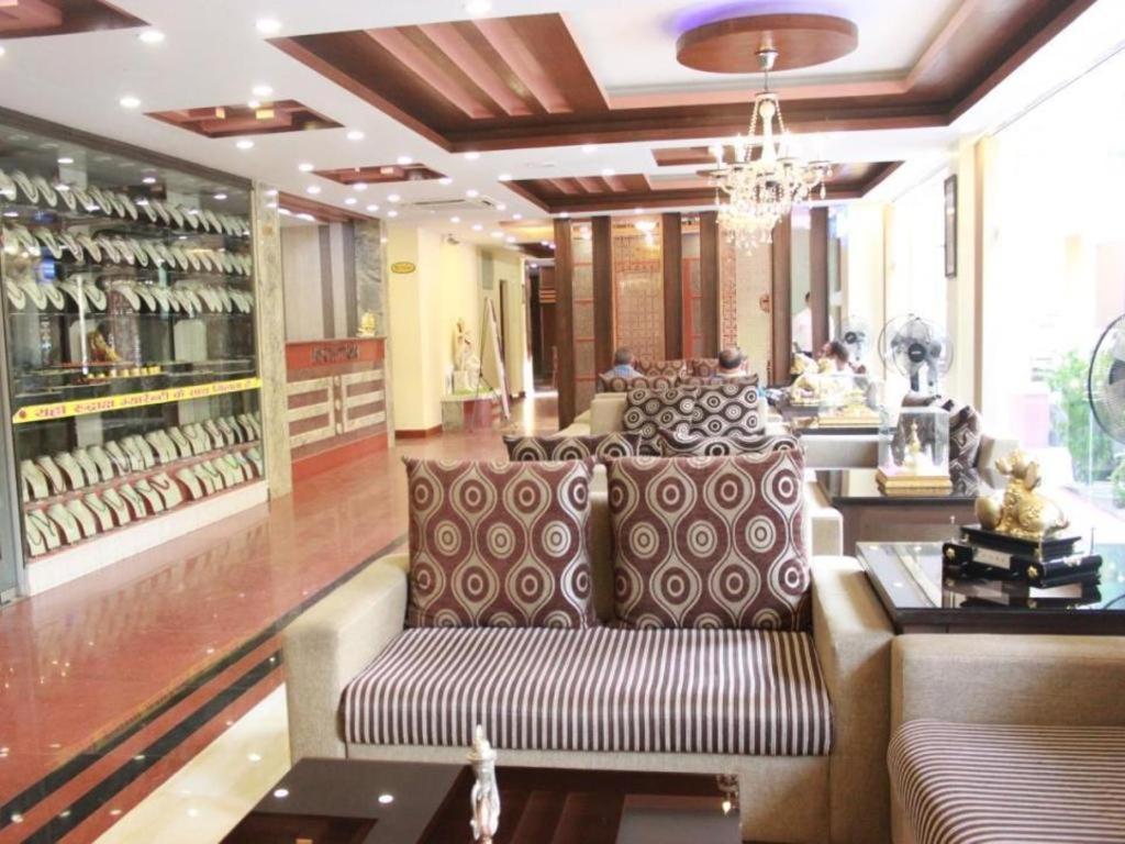 Mahadev Hotel Катманду Екстер'єр фото