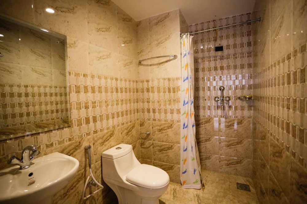 Mahadev Hotel Катманду Екстер'єр фото
