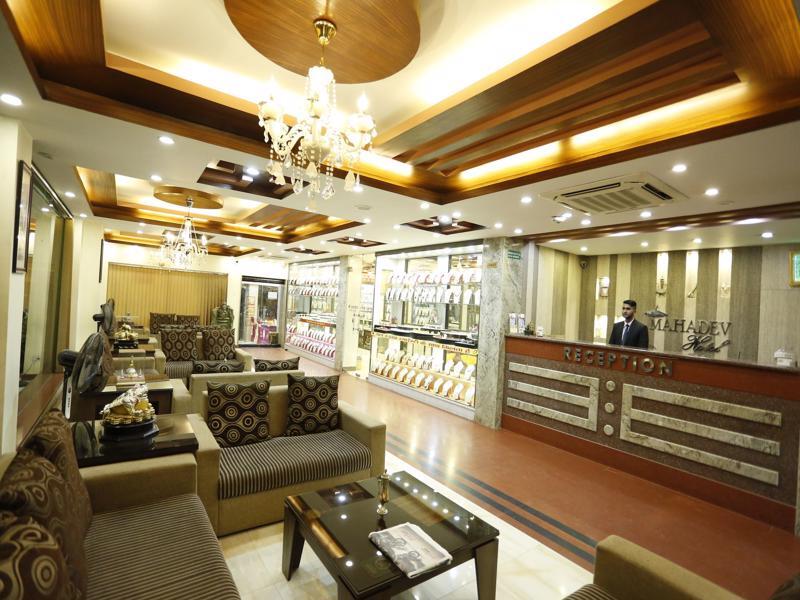 Mahadev Hotel Катманду Екстер'єр фото