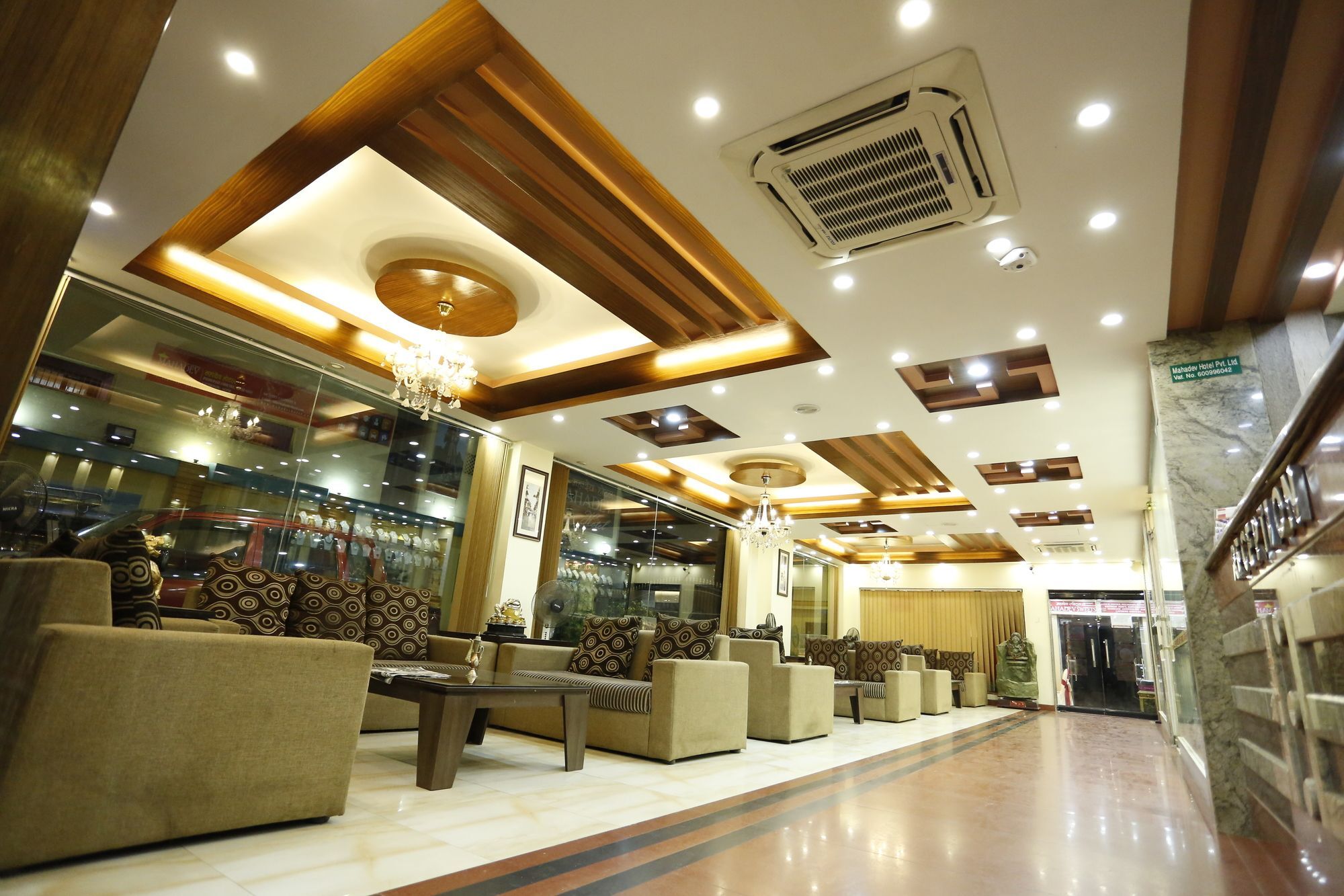 Mahadev Hotel Катманду Екстер'єр фото